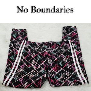 No Boundaries Super Soft Ankle Leggings Size Large NWT🦋